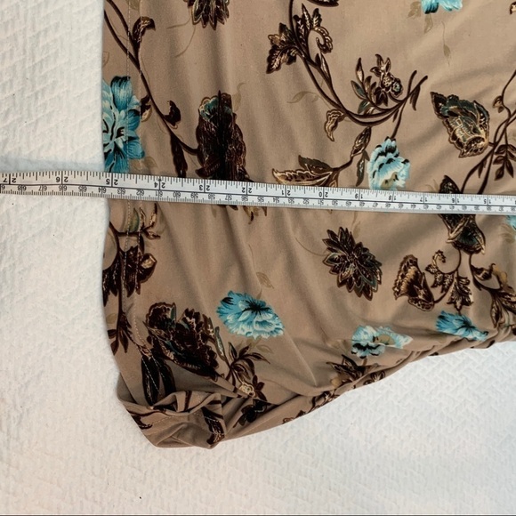 RIPE Australia 💙V-Neck Cross Over V-Neck Beige Floral Top S - Picture 8 of 9